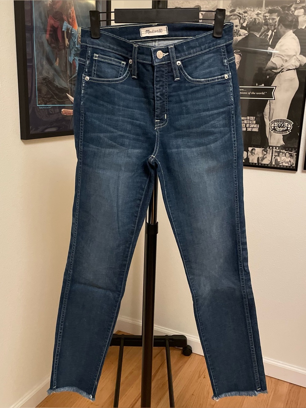 Madewell Women's 26 Slim Straight Raw Hem Denim Jeans Med Wash